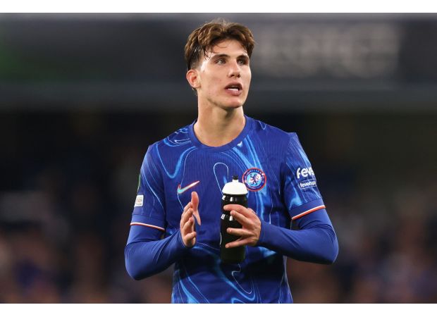 Casadei, a midfielder for Chelsea, will be departing the team during the January transfer window.