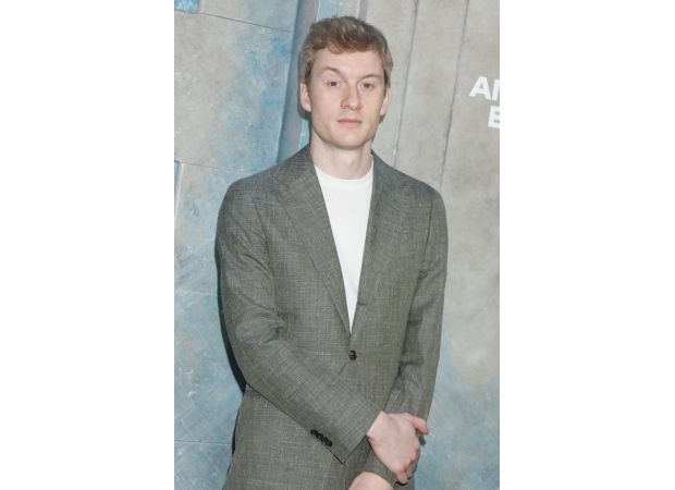 James Acaster explains why he associates Chris Moyles with his toilet time.