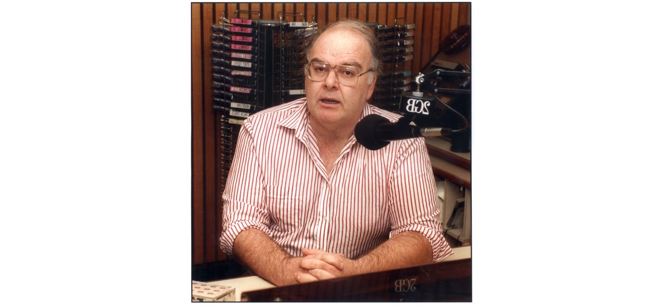 Australian broadcaster Clive Robertson, 78, passes away.