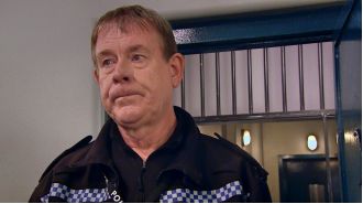 Fans of Emmerdale want PC Swirling to have a permanent role and a love interest with a famous actor.