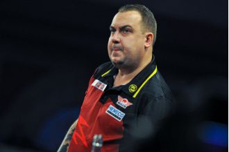 People are criticizing the World Darts Championship schedule for being unfair and unacceptable.