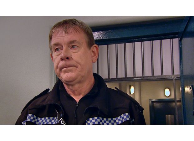 Fans of Emmerdale want PC Swirling to have a permanent role and a love interest with a famous actor.