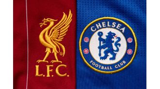 Gallas advises Chelsea to avoid signing Liverpool player.