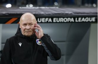 The manager of Viktoria Plzen instructed his team to go after a Manchester United player with a harsh message.