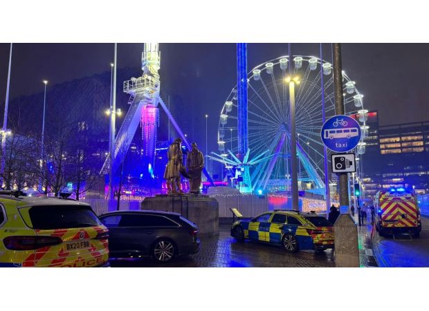 Many injured in Christmas fairground ride accident.
