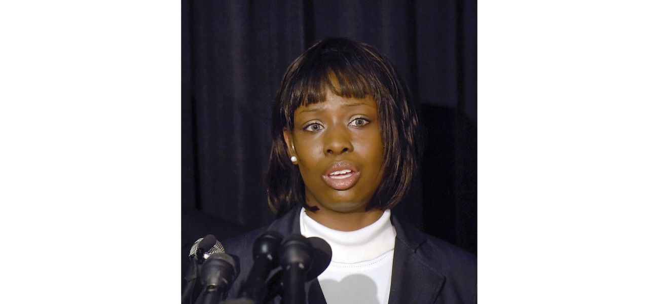 A woman who made false rape accusations against American lacrosse players has confessed to lying.