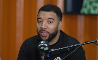 Deeney says Amorim is already tired of the Manchester United player and thinks he is a disgrace.