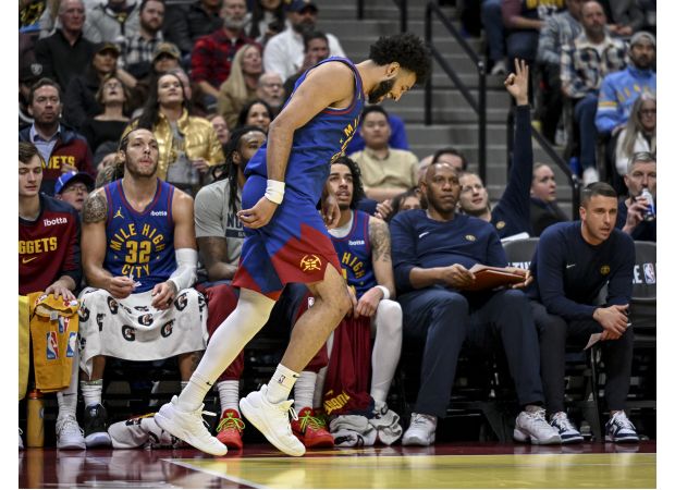 Jamal Murray, Nuggets PG, admits to having plantar fasciitis.