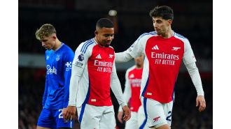Dyche points out Arsenal error following draw with Everton.