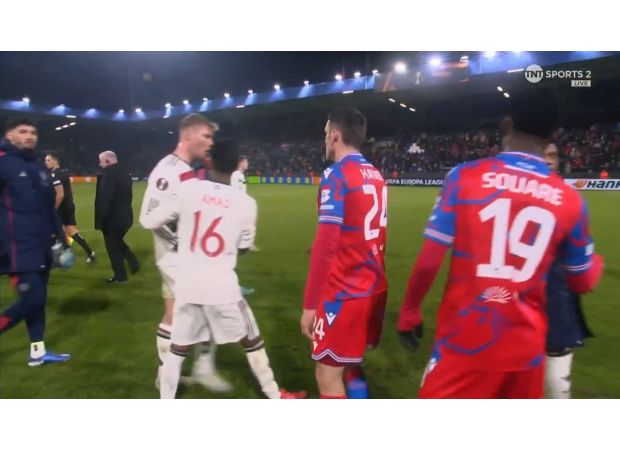 Rasmus Hojlund reacts to Amad Diallo's apology following their confrontation at Manchester United.