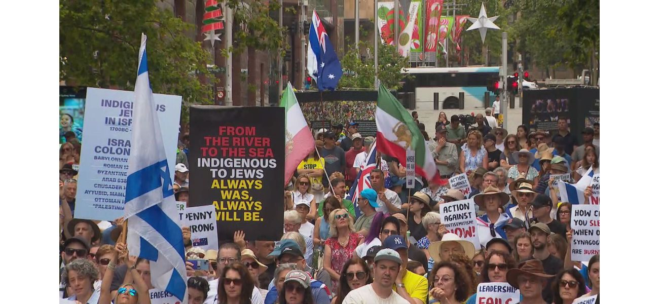Large crowds gather in central Sydney to demonstrate against recent incidents of antisemitism.