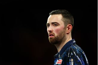 Luke Humphries did not perform his best despite winning his first match in the World Darts Championship with a 3-0 score.