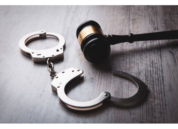 Former Harlem Globetrotter Quentin Jackson sentenced to 7 years for fraudulently obtaining PPP loan.