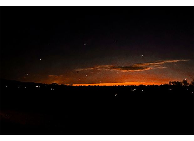 Schumer urges US agencies to utilize tech to detect unknown drones.