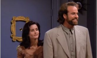 A former Friends cast member is barely recognizable after three decades since the show's premiere.