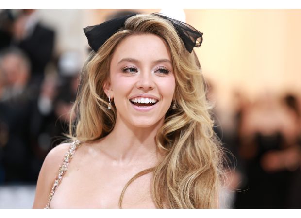 Celeb friends praise Sydney Sweeney as a 