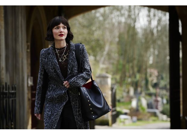 Learn about the personal life of Strike actress Holliday Grainger and her relationship with a well-known partner.