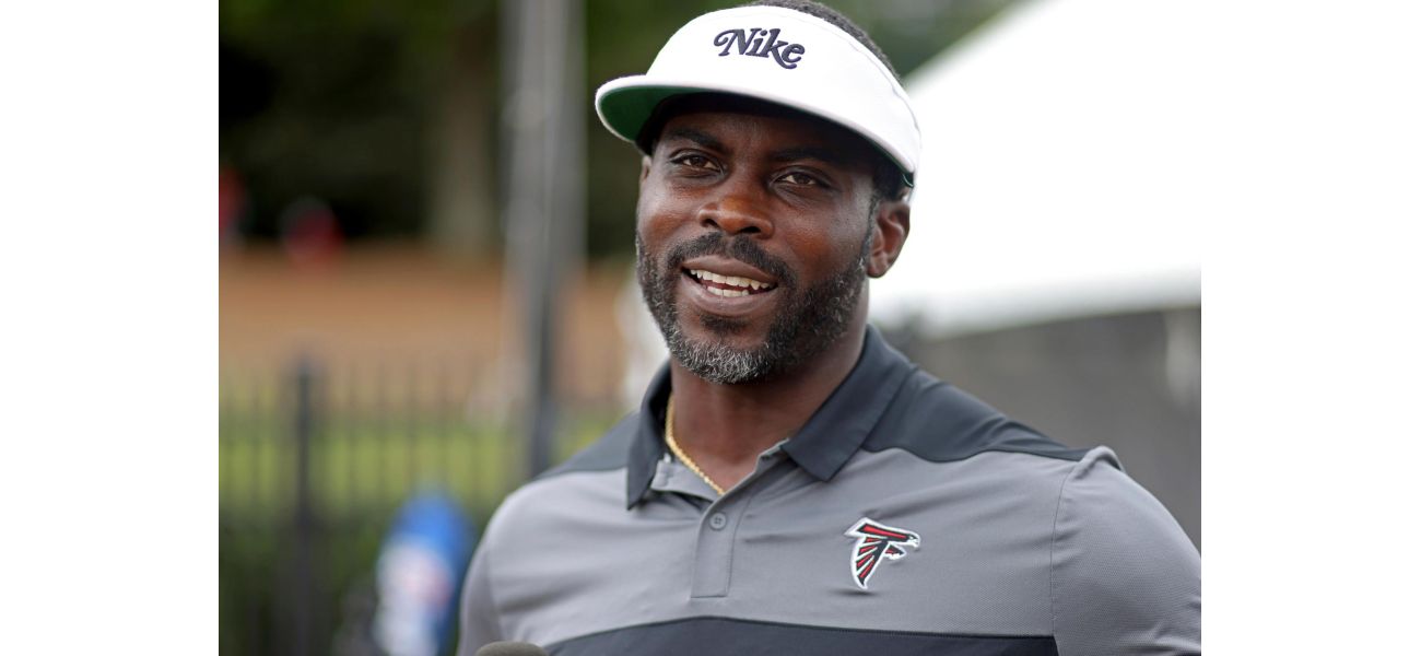 Vick discusses potential head coaching roles at Sacramento State and Norfolk State.
