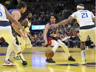 Nuggets coach wants Julian Strawther to shoot more 3-pointers.