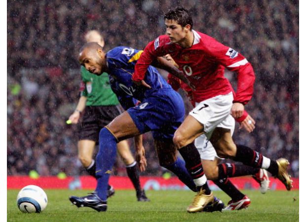 Liverpool legend ranks top 10 Premier League forwards of all time.