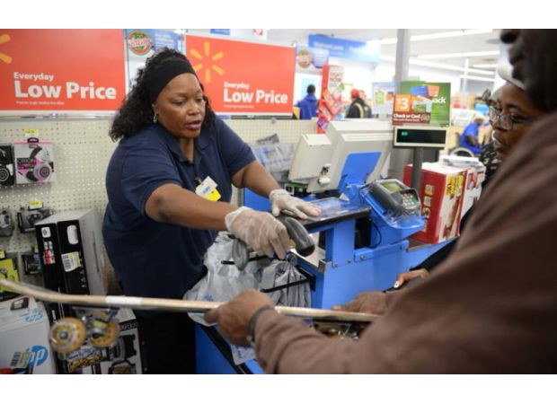 CBS Miami and 100 Black Men of South Florida team up for a Christmas shopping event for children.