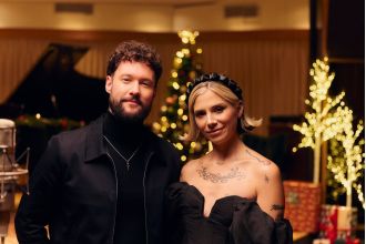 Famous singer surprised to learn that there is a competition for the top Christmas song after entering the competition.