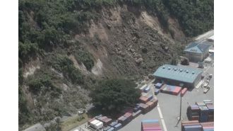 Large groups gather at hospital following powerful 7.3 earthquake in Vanuatu.