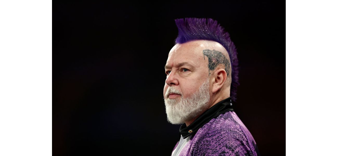 Peter Wright barely won his first match in the World Darts Championship despite being called 