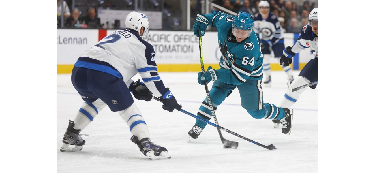 Sharks blow another lead in third period, suffer another loss.