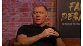 Arsenal player has declined in performance under new coach, according to Paul Scholes.