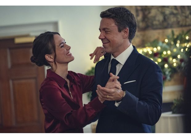 A list of the top 7 London locations featured in the Netflix thriller Black Doves, including a luxurious penthouse worth £40,000,000.