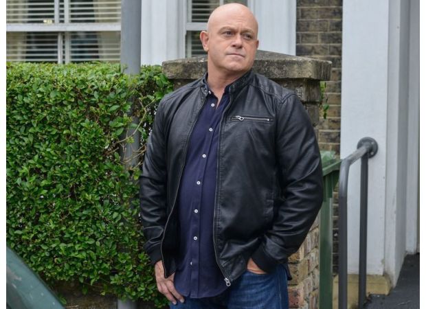 Ross Kemp is officially returning to film the popular character Grant Mitchell, confirming his comeback to the show.