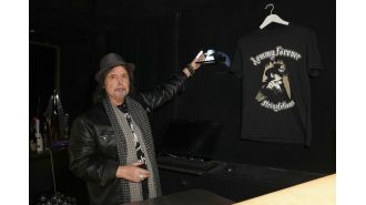 Lemmy's ashes put in London stripclub for good view.