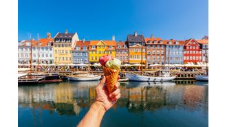 EU introduces EES visa program for UK travelers, including entry fee and launch date details.