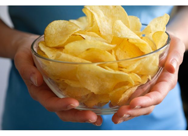 Milk was not listed on the ingredients of certain crisps, posing a danger to those with severe allergies.