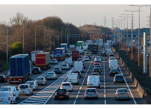This Christmas, many people will be traveling on the roads, making it one of the busiest holiday seasons in recent years.