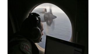 Malaysia has agreed to restart the search for missing flight MH370 under the 'no find, no fee' policy.