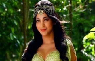 Shruti Haasan leaves Adivi Sesh's film 'Dacoit' due to uncomfortable work environment.