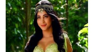 Shruti Haasan leaves Adivi Sesh's film 'Dacoit' due to uncomfortable work environment.