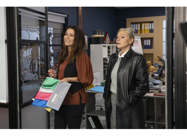 Carla confesses love for Lisa on Coronation Street, but is rejected in a humiliating way.