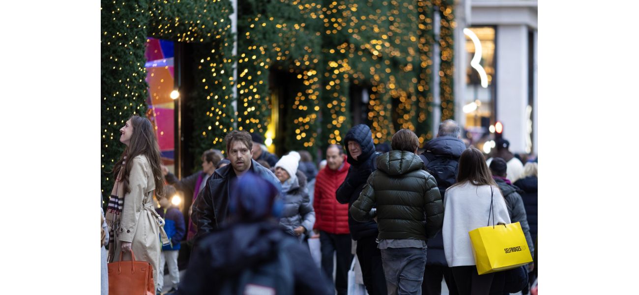 Are stores open on Christmas Day?