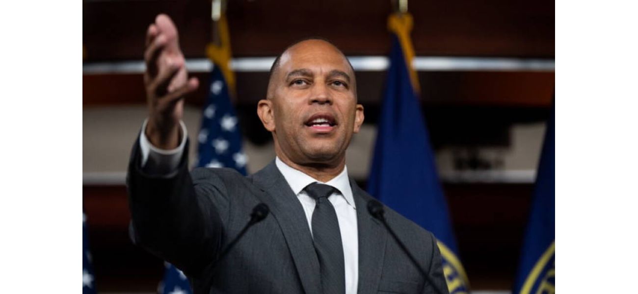 Hakeem Jeffries, leader of House minority, speaks about Senate bill for funding.