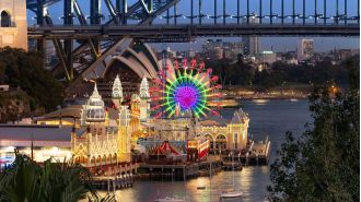Luna Park is taking legal action to safeguard its New Year's Eve celebration in the midst of conflicts with rail unions.