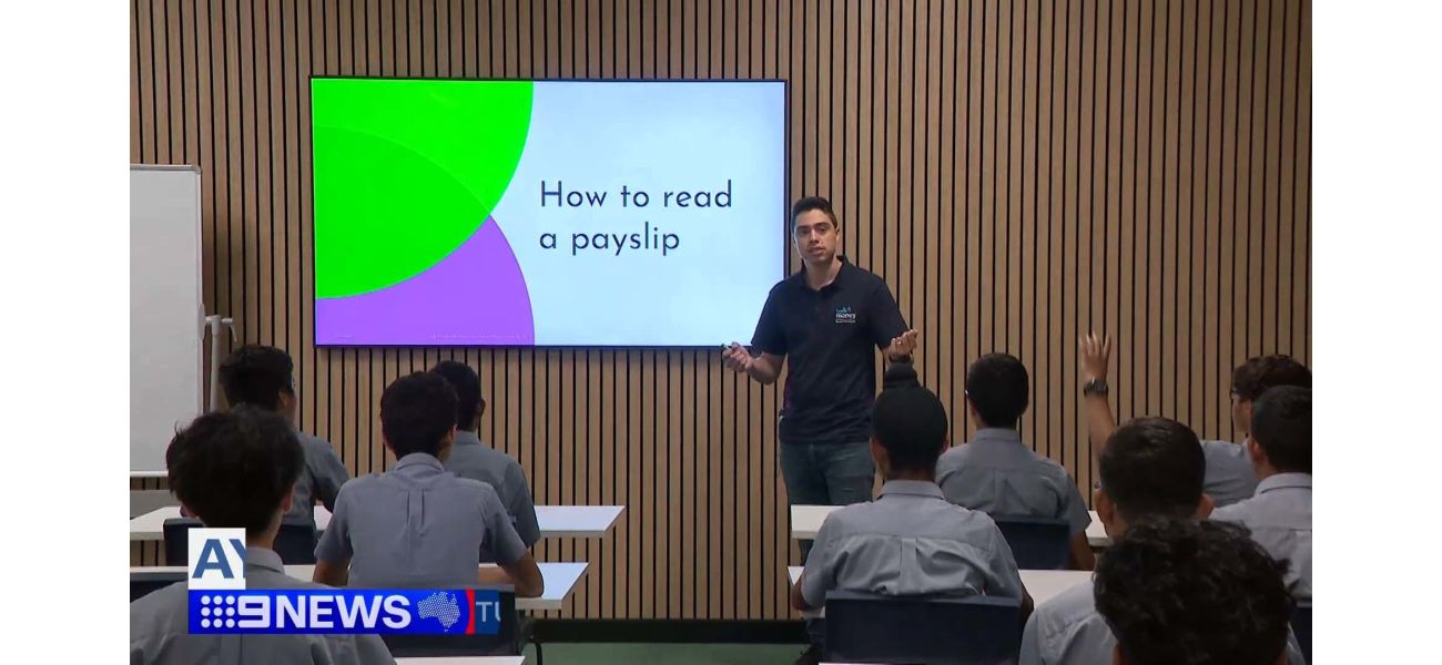 400,000 students are learning about money through a free program.