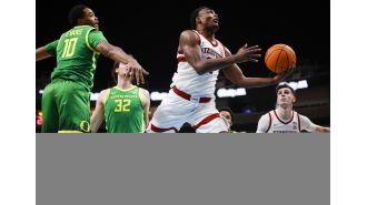 No. 10 Oregon dominates Stanford, who struggles with 3-point shooting at San Jose Tip-Off.