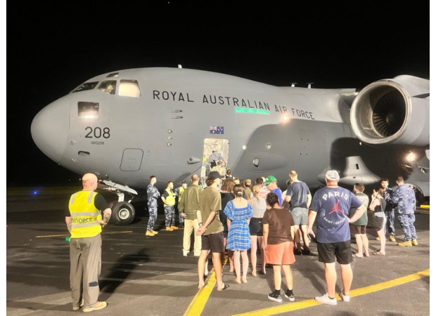 Australian citizens were saved from Vanuatu following an earthquake and flights have resumed.