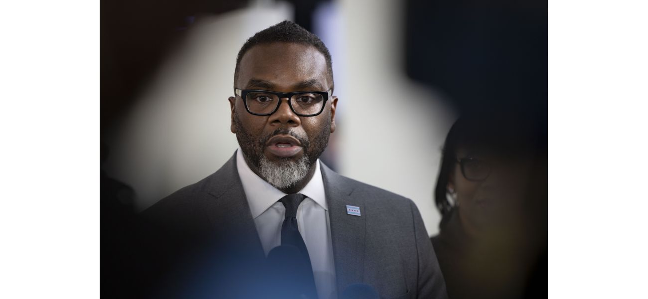 Mayor Johnson's 2025 budget battle suggests a tougher financial outlook in 2026.