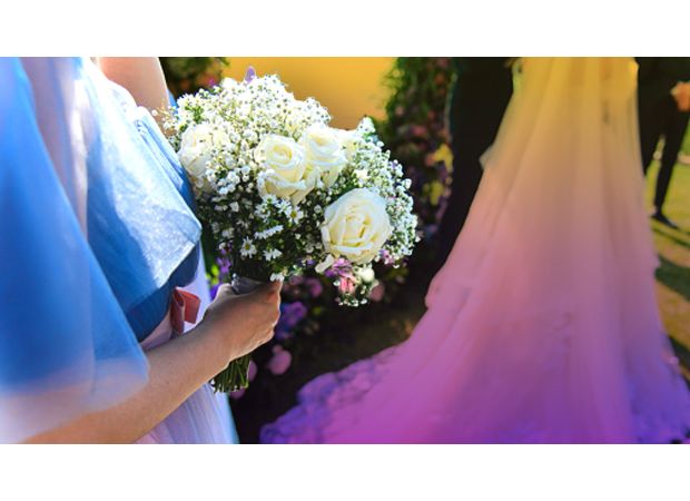 My sister-in-law seemed to like me, but now she's imitating my wedding.