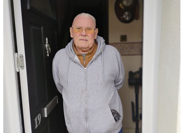 Elon Musk's relatives in the UK say he ignored them with four harsh words.