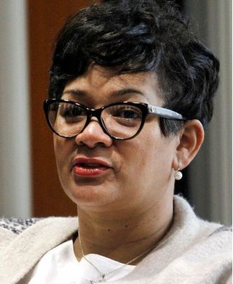 Robinson steps down as Calumet Township Trustee before anticipated admission of guilt in federal case.